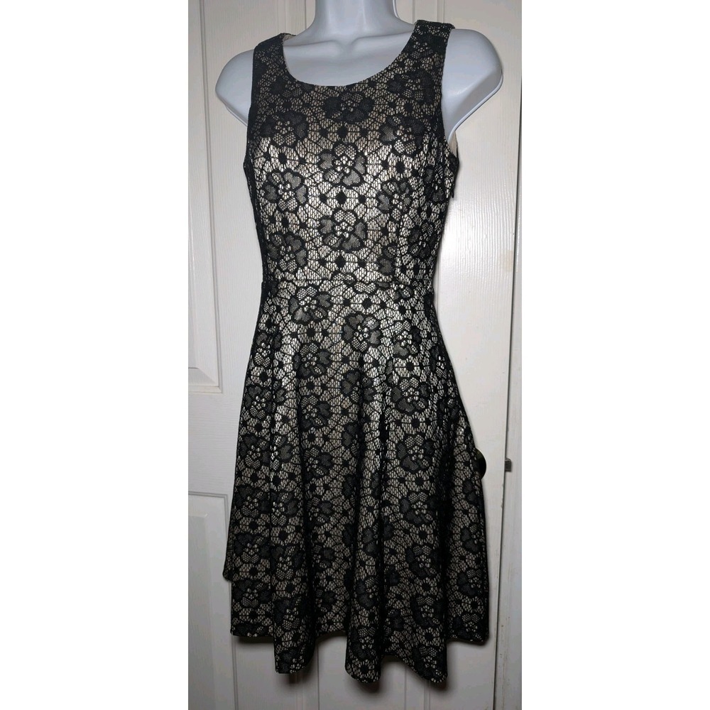 Enfocus Studio Cute Little Black Dress Size 6 Women's Lace Knee Length Cocktail